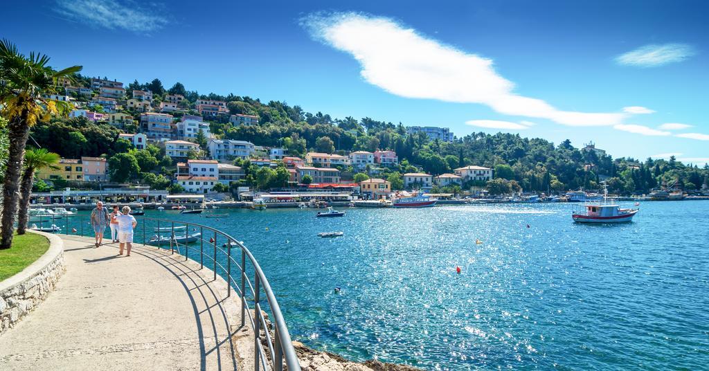 Hotel Amfora Rabac Exterior photo