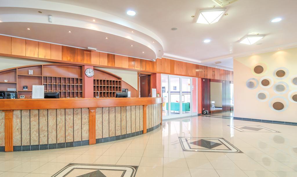 Hotel Amfora Rabac Exterior photo